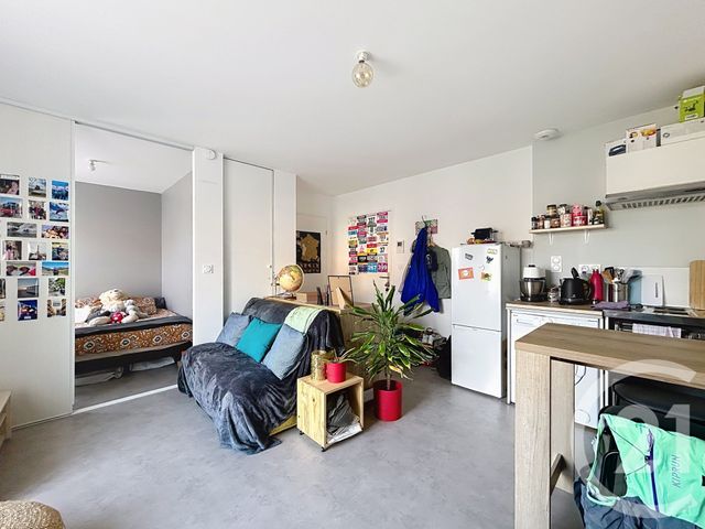 Appartement F1 &agrave; louer - 1 pi&egrave;ce - 27,21 m2 - La Couronne - 16 - POITOU-CHARENTES