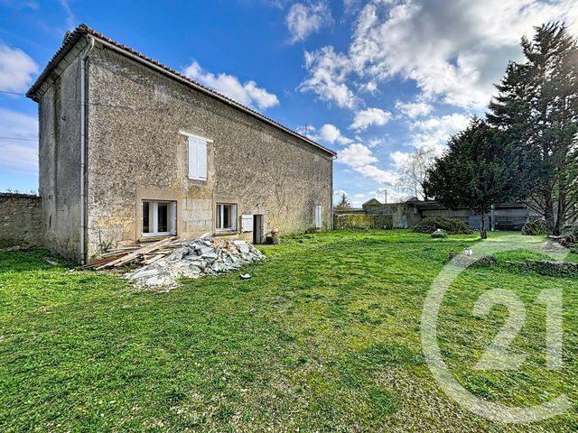 Maison &agrave; vendre - 8 pi&egrave;ces - 294 m2 - Roullet St Estephe - 16 - POITOU-CHARENTES