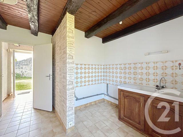 Maison &agrave; louer - 3 pi&egrave;ces - 65,67 m2 - Garat - 16 - POITOU-CHARENTES