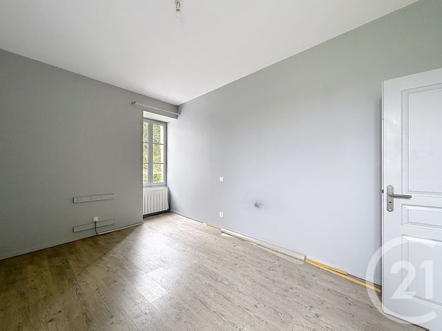 Appartement F2 &agrave; louer - 2 pi&egrave;ces - 48,04 m2 - Angouleme - 16 - POITOU-CHARENTES