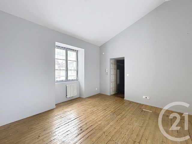 Appartement F2 &agrave; louer - 2 pi&egrave;ces - 48,04 m2 - Angouleme - 16 - POITOU-CHARENTES