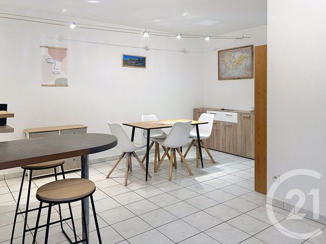 Appartement F3 &agrave; louer - 3 pi&egrave;ces - 63,56 m2 - Angouleme - 16 - POITOU-CHARENTES