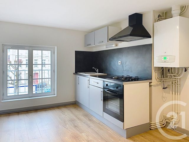 Appartement F2 &agrave; louer - 2 pi&egrave;ces - 48,80 m2 - Angouleme - 16 - POITOU-CHARENTES