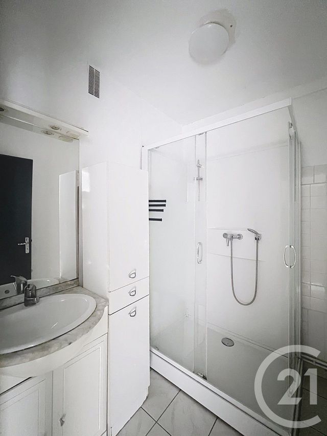 Appartement F4 &agrave; vendre - 4 pi&egrave;ces - 82,35 m2 - Angouleme - 16 - POITOU-CHARENTES