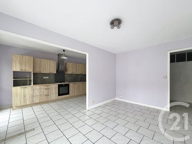 Appartement F4 &agrave; vendre - 4 pi&egrave;ces - 82,35 m2 - Angouleme - 16 - POITOU-CHARENTES