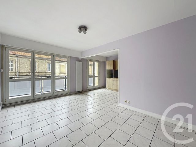Appartement F4 &agrave; vendre - 4 pi&egrave;ces - 82,35 m2 - Angouleme - 16 - POITOU-CHARENTES