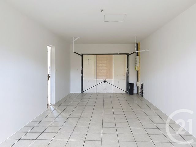 Maison &agrave; louer - 4 pi&egrave;ces - 103,03 m2 - Brie - 16 - POITOU-CHARENTES