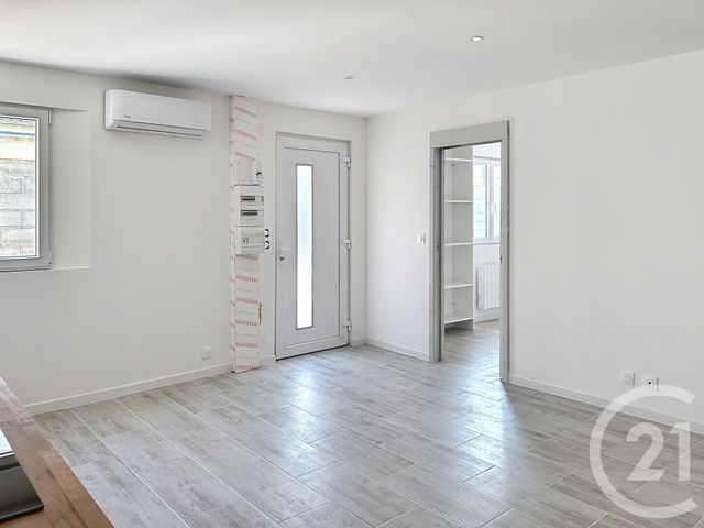 Maison &agrave; louer - 3 pi&egrave;ces - 48,98 m2 - Soyaux - 16 - POITOU-CHARENTES