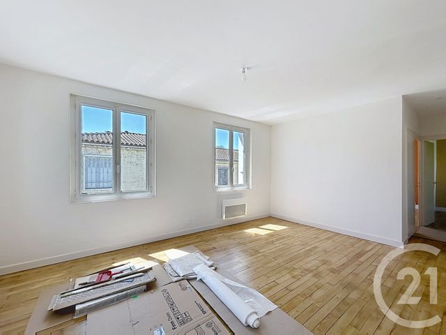 Appartement F3 &agrave; louer - 3 pi&egrave;ces - 61,76 m2 - Angouleme - 16 - POITOU-CHARENTES