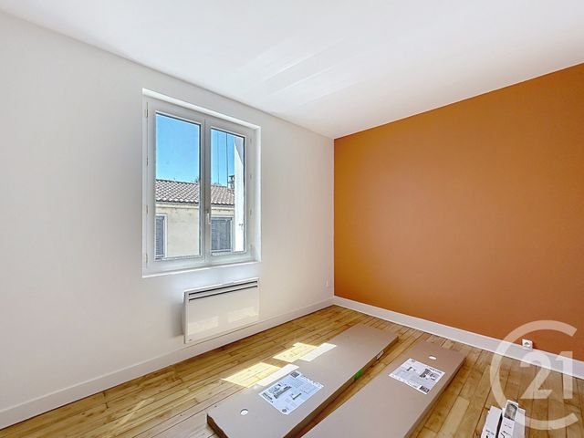 Appartement F3 &agrave; louer - 3 pi&egrave;ces - 61,76 m2 - Angouleme - 16 - POITOU-CHARENTES