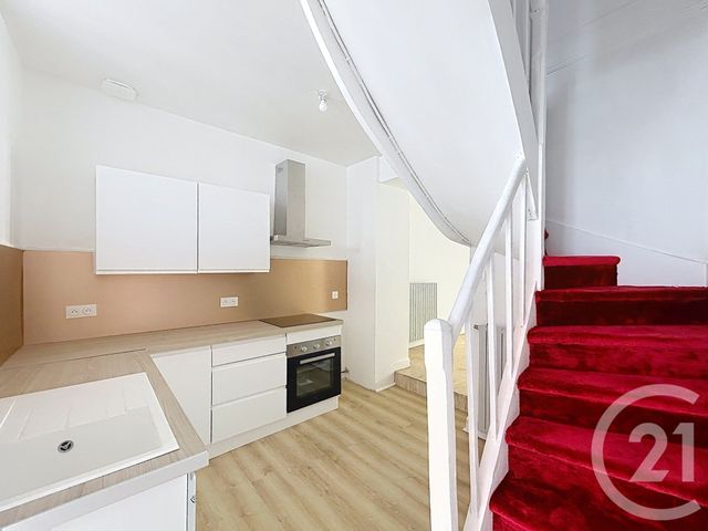Appartement F4 &agrave; louer - 4 pi&egrave;ces - 95,50 m2 - Angouleme - 16 - POITOU-CHARENTES