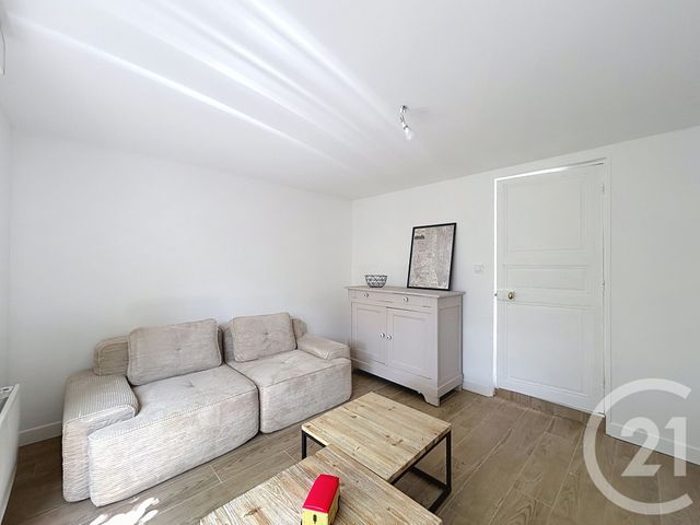 Appartement F1 bis &agrave; louer - 2 pi&egrave;ces - 31,45 m2 - Angouleme - 16 - POITOU-CHARENTES