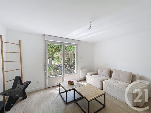 Appartement F1 bis &agrave; louer - 2 pi&egrave;ces - 31,45 m2 - Angouleme - 16 - POITOU-CHARENTES