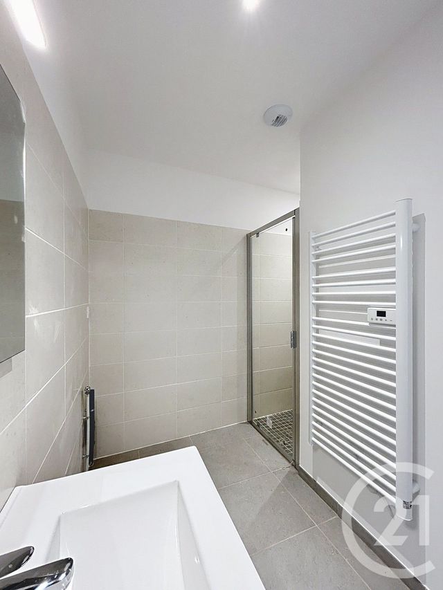 Appartement F2 &agrave; louer - 2 pi&egrave;ces - 43,67 m2 - Angouleme - 16 - POITOU-CHARENTES