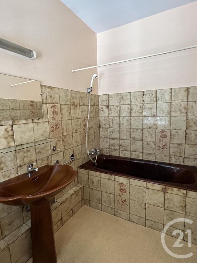 Appartement F2 &agrave; louer - 2 pi&egrave;ces - 33,96 m2 - Angouleme - 16 - POITOU-CHARENTES