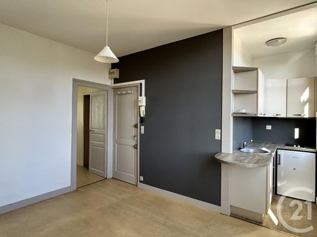 Appartement F2 &agrave; louer - 2 pi&egrave;ces - 33,96 m2 - Angouleme - 16 - POITOU-CHARENTES