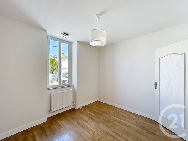 Maison &agrave; louer - 3 pi&egrave;ces - 75,30 m2 - Angouleme - 16 - POITOU-CHARENTES