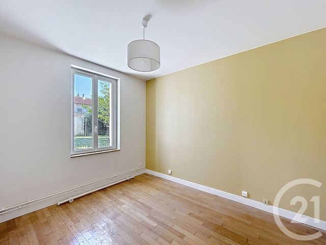 Maison &agrave; louer - 3 pi&egrave;ces - 75,30 m2 - Angouleme - 16 - POITOU-CHARENTES