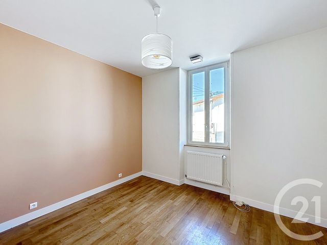 Maison &agrave; louer - 3 pi&egrave;ces - 75,30 m2 - Angouleme - 16 - POITOU-CHARENTES