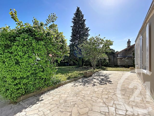 Maison &agrave; louer - 3 pi&egrave;ces - 75,30 m2 - Angouleme - 16 - POITOU-CHARENTES