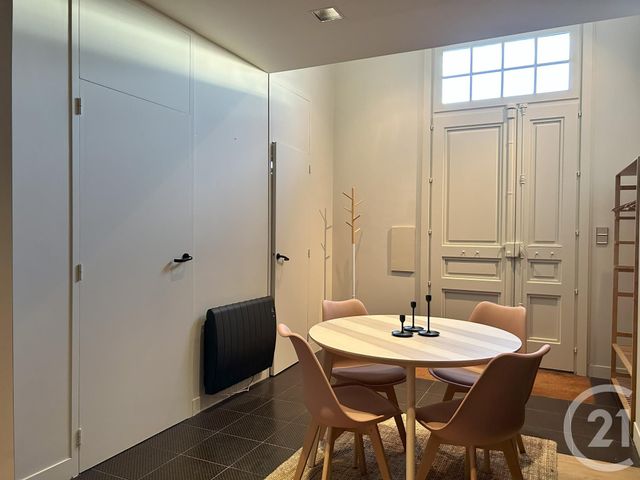 Appartement F2 &agrave; louer - 2 pi&egrave;ces - 42 m2 - Angouleme - 16 - POITOU-CHARENTES