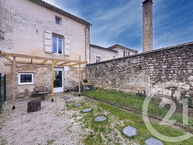 Maison &agrave; vendre - 5 pi&egrave;ces - 102,85 m2 - Hiersac - 16 - POITOU-CHARENTES