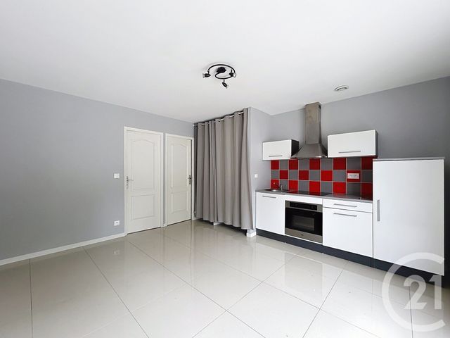 Appartement F1 &agrave; louer - 2 pi&egrave;ces - 32,90 m2 - La Couronne - 16 - POITOU-CHARENTES