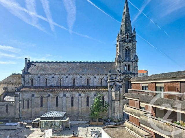 Appartement F4 &agrave; vendre - 4 pi&egrave;ces - 112 m2 - Angouleme - 16 - POITOU-CHARENTES