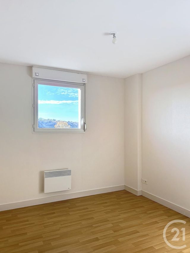 Appartement F3 &agrave; louer - 3 pi&egrave;ces - 63,50 m2 - Angouleme - 16 - POITOU-CHARENTES