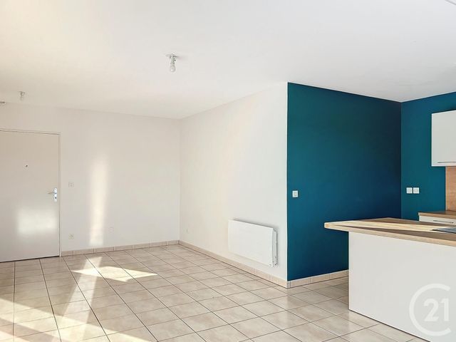 Appartement F3 &agrave; louer - 3 pi&egrave;ces - 63,50 m2 - Angouleme - 16 - POITOU-CHARENTES