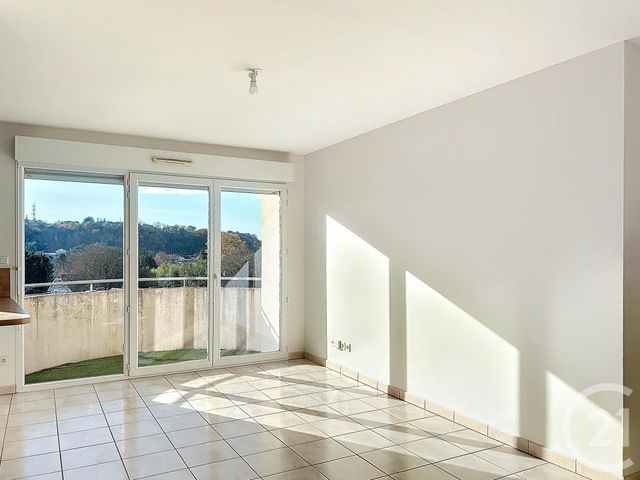 Appartement F3 &agrave; louer - 3 pi&egrave;ces - 63,50 m2 - Angouleme - 16 - POITOU-CHARENTES