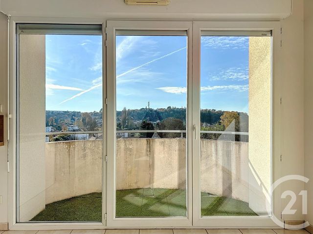 Appartement F3 &agrave; louer - 3 pi&egrave;ces - 63,50 m2 - Angouleme - 16 - POITOU-CHARENTES