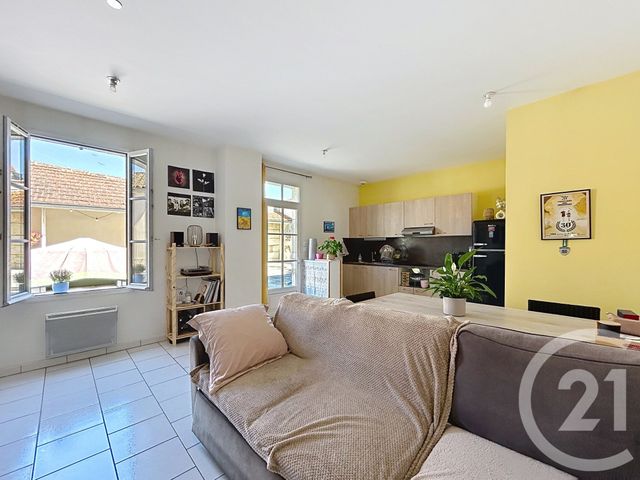 Appartement F2 &agrave; louer - 2 pi&egrave;ces - 46 m2 - Angouleme - 16 - POITOU-CHARENTES