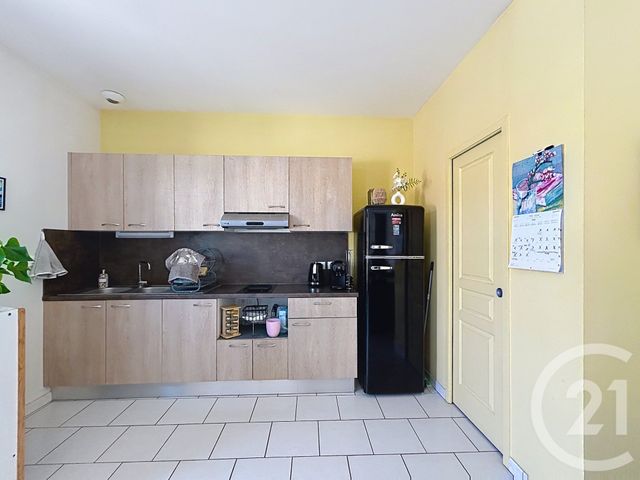 Appartement F2 &agrave; louer - 2 pi&egrave;ces - 46 m2 - Angouleme - 16 - POITOU-CHARENTES