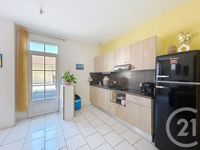 Appartement F2 &agrave; louer - 2 pi&egrave;ces - 46 m2 - Angouleme - 16 - POITOU-CHARENTES