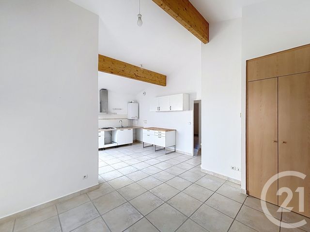 Appartement F3 &agrave; louer - 3 pi&egrave;ces - 55,95 m2 - Angouleme - 16 - POITOU-CHARENTES
