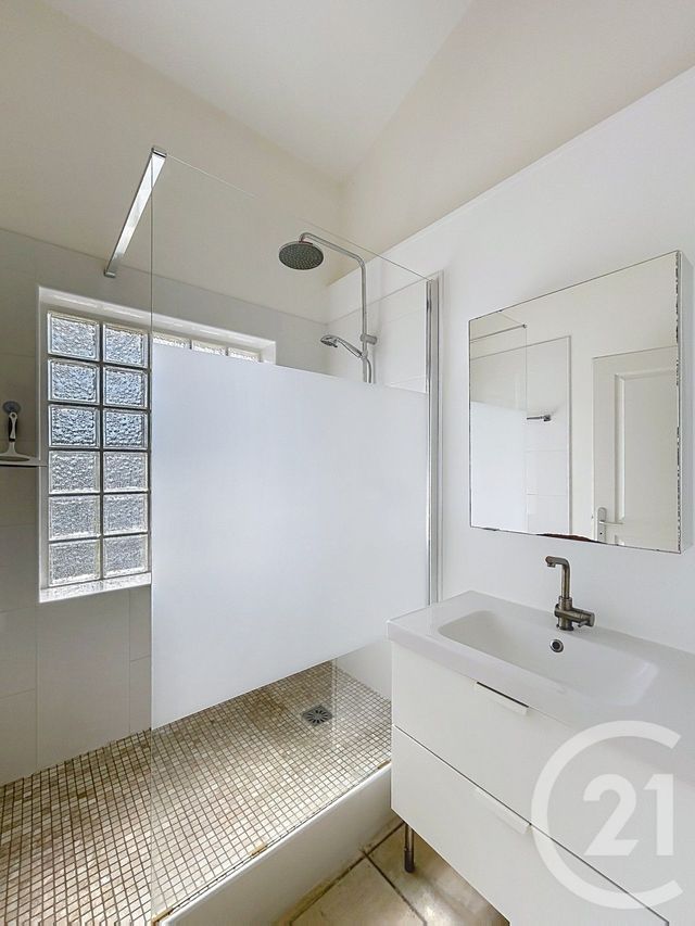 Appartement F3 &agrave; louer - 3 pi&egrave;ces - 55,95 m2 - Angouleme - 16 - POITOU-CHARENTES