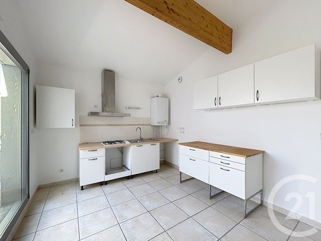 Appartement F3 &agrave; louer - 3 pi&egrave;ces - 55,95 m2 - Angouleme - 16 - POITOU-CHARENTES