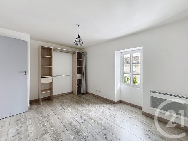 Maison &agrave; louer - 4 pi&egrave;ces - 91,07 m2 - Angouleme - 16 - POITOU-CHARENTES