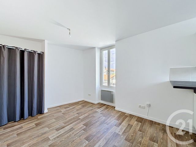 Appartement F1 &agrave; louer - 1 pi&egrave;ce - 18,34 m2 - Angouleme - 16 - POITOU-CHARENTES