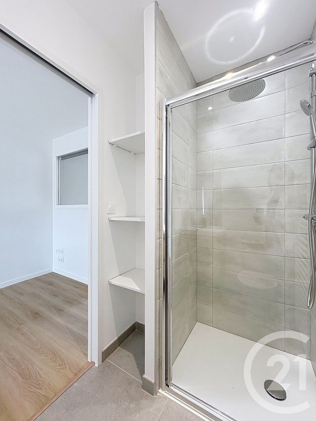 Appartement F2 &agrave; louer - 2 pi&egrave;ces - 33,29 m2 - L Isle D Espagnac - 16 - POITOU-CHARENTES