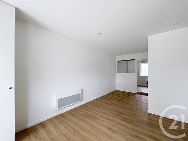 Appartement F2 &agrave; louer - 2 pi&egrave;ces - 33,29 m2 - L Isle D Espagnac - 16 - POITOU-CHARENTES