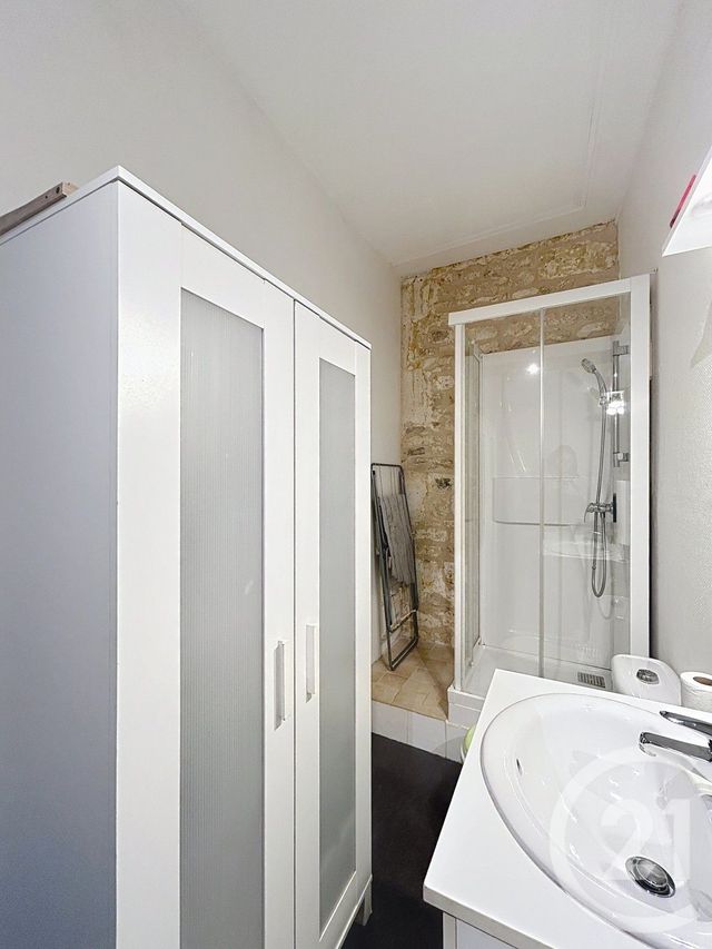 Appartement Studio &agrave; louer - 1 pi&egrave;ce - 14,90 m2 - Angouleme - 16 - POITOU-CHARENTES
