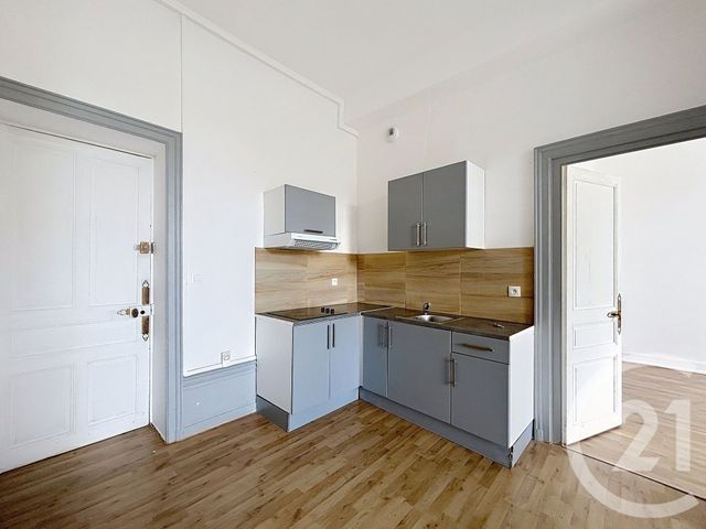 Appartement F2 &agrave; louer - 2 pi&egrave;ces - 40,40 m2 - Angouleme - 16 - POITOU-CHARENTES