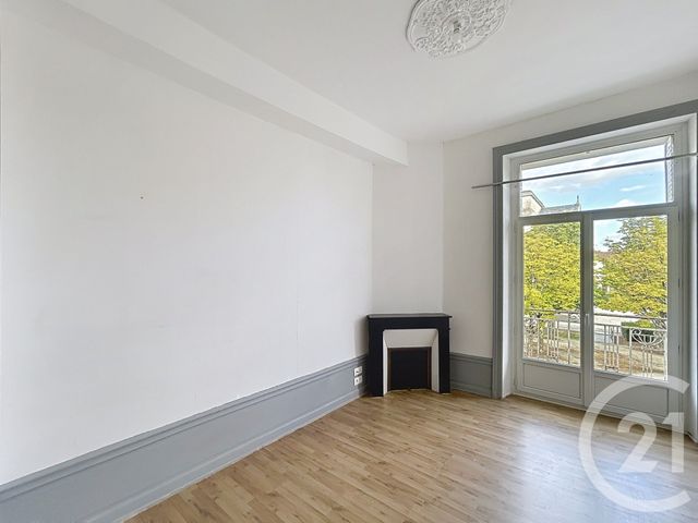Appartement F2 &agrave; louer - 2 pi&egrave;ces - 40,40 m2 - Angouleme - 16 - POITOU-CHARENTES