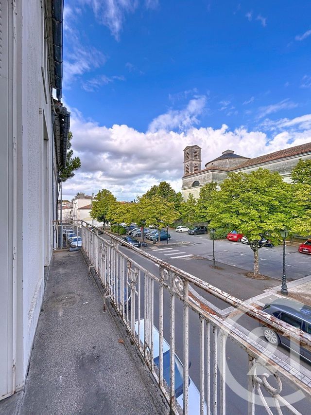 Appartement F2 &agrave; louer - 2 pi&egrave;ces - 40,40 m2 - Angouleme - 16 - POITOU-CHARENTES