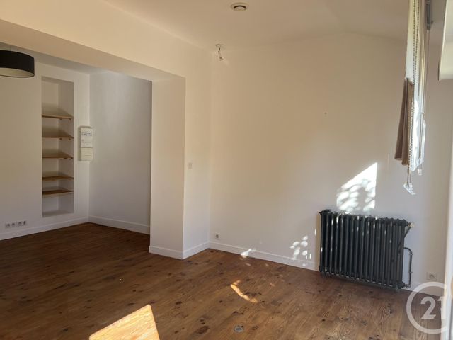 Appartement F1 &agrave; louer - 1 pi&egrave;ce - 34 m2 - Angouleme - 16 - POITOU-CHARENTES