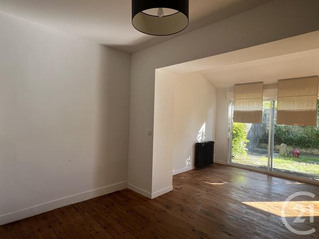Appartement F1 &agrave; louer - 1 pi&egrave;ce - 34 m2 - Angouleme - 16 - POITOU-CHARENTES