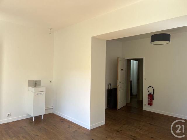 Appartement F1 &agrave; louer - 1 pi&egrave;ce - 34 m2 - Angouleme - 16 - POITOU-CHARENTES