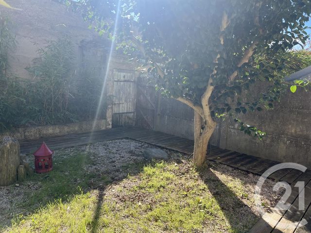 Appartement F1 &agrave; louer - 1 pi&egrave;ce - 34 m2 - Angouleme - 16 - POITOU-CHARENTES